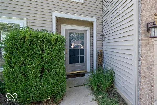 2122 Bridlewood DR, Franklin, IN 46131