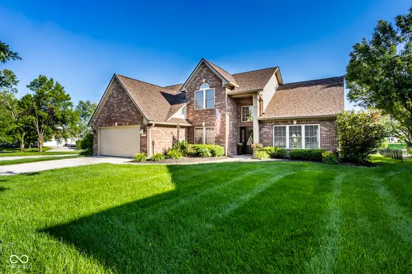 1022 Sugar Maple DR, Greenwood, IN 46143
