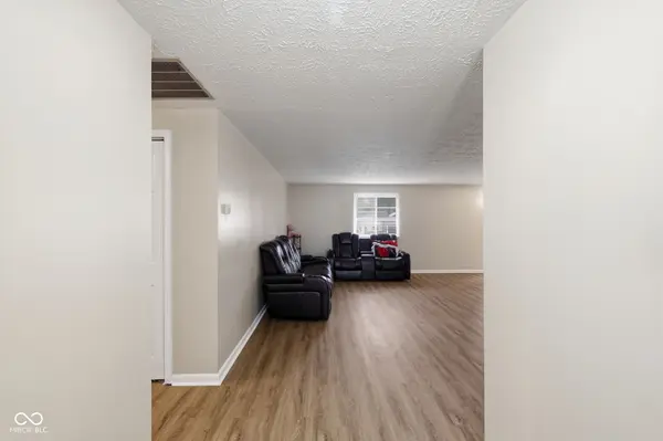 3220 Lacy CT, Indianapolis, IN 46227