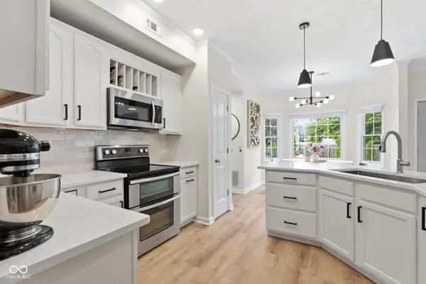 14728 Setters RD, Carmel, IN 46033