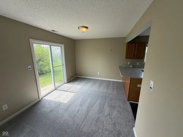 11307 Narrowleaf DR, Indianapolis, IN 46235