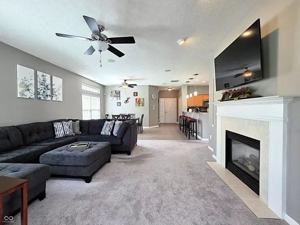 1149 Blue Bird DR, Indianapolis, IN 46231