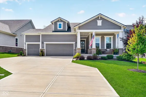 15818 Scher DR, Westfield, IN 46074