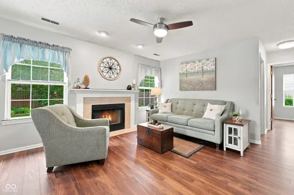 2915 Driving Wind WAY, Indianapolis, IN 46268