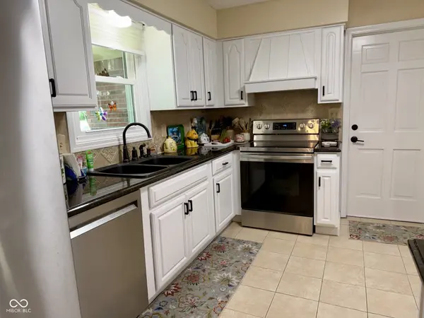 7980 Oak Hill DR, Plainfield, IN 46168