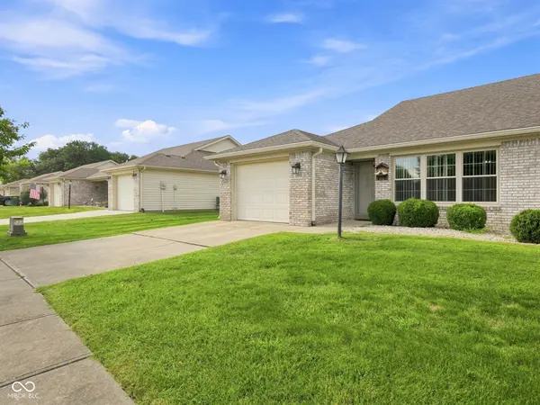 1358 Swan DR, Franklin, IN 46131