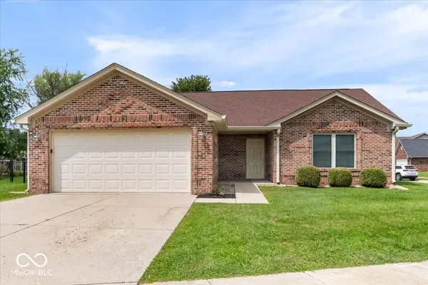 35 Cedarwood DR, Greencastle, IN 46135