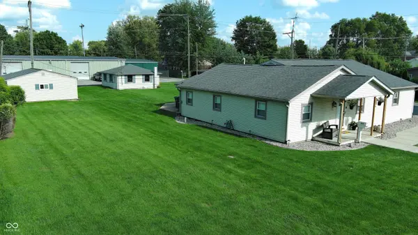 824 N George ST, Rushville, IN 46173