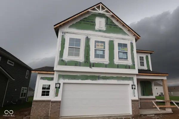 2307 Bear Oak RUN, Shelbyville, IN 46176