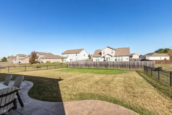 1637 Kilkenny DR, Avon, IN 46123