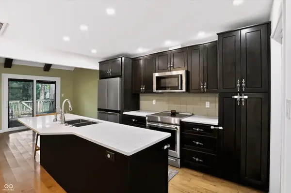 4235 Larkspur TRCE, Indianapolis, IN 46237