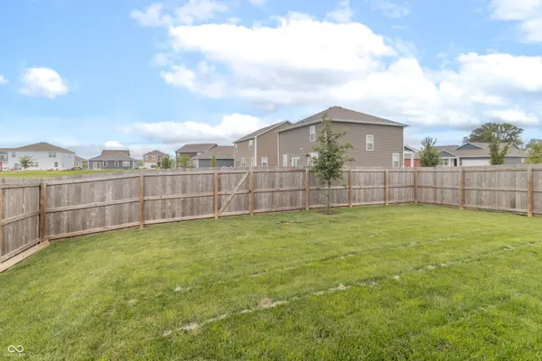 1852 Fairmount DR, Greenfield, IN 46140