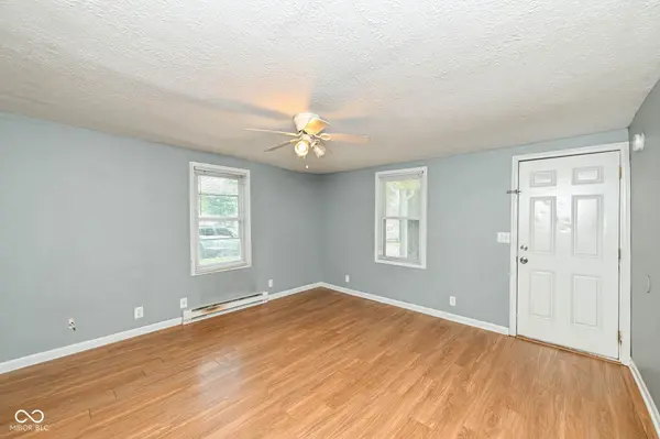 321 E Monroe ST, Fortville, IN 46040