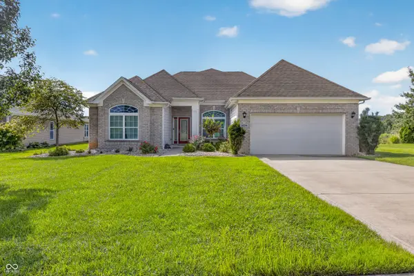 6134 Pelican LN, Columbus, IN 47201