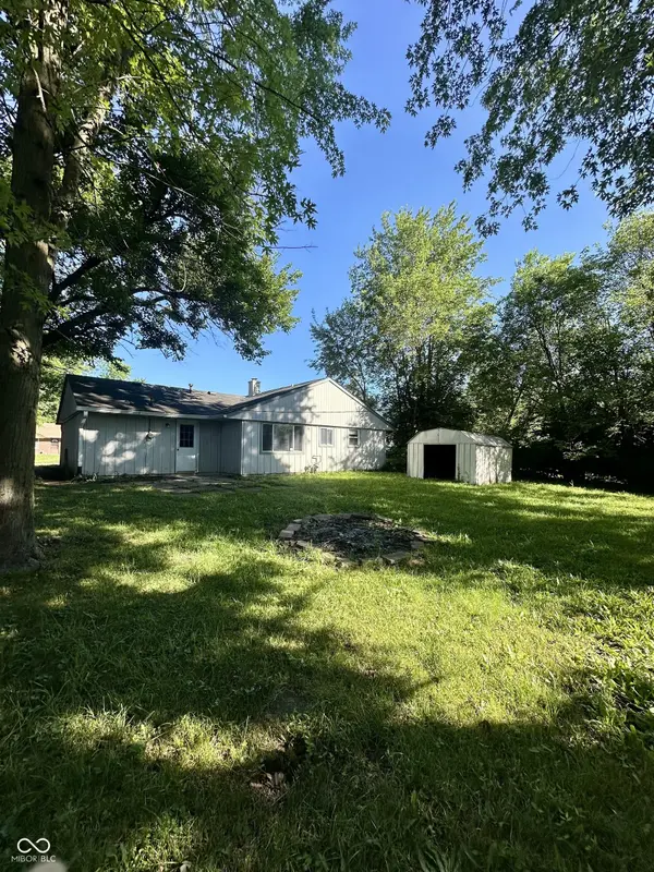 3921 Malibu DR, Indianapolis, IN 46226