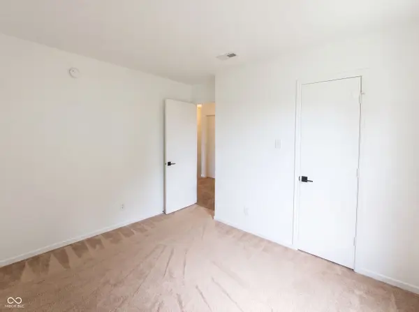 949 Colonial WAY, Franklin, IN 46131