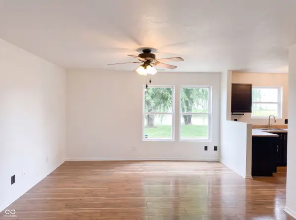 949 Colonial WAY, Franklin, IN 46131