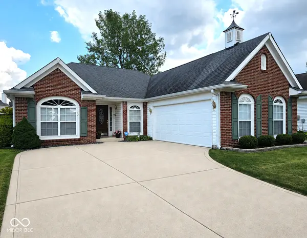 64 Hilltop Farms BLVD, New Whiteland, IN 46184