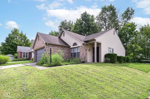 5231 Pin Oak DR, Indianapolis, IN 46254