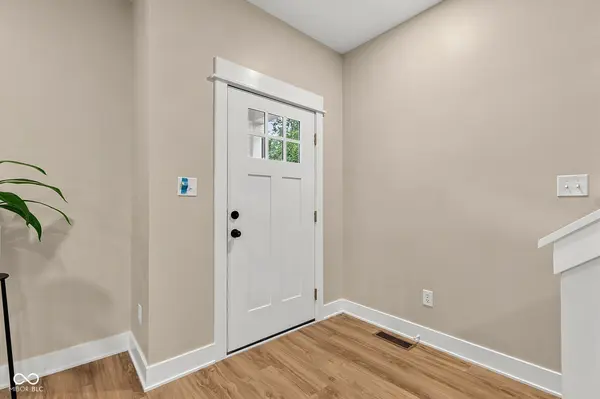 4548 Caroline ST, Indianapolis, IN 46205