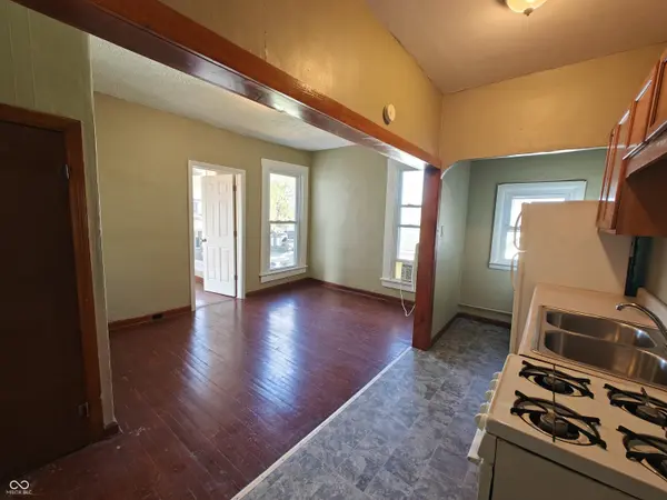202 E Taylor ST E #1, Shelbyville, IN 46176