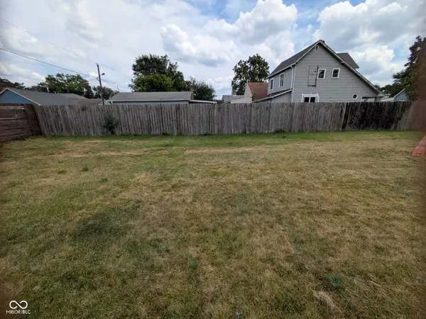 2222 Martha ST, Indianapolis, IN 46221