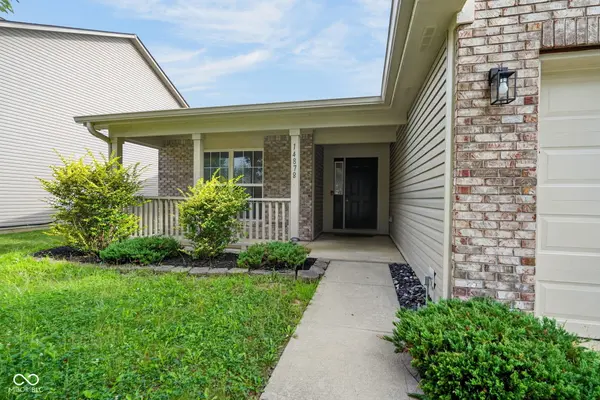 14878 War Emblem DR, Noblesville, IN 46060