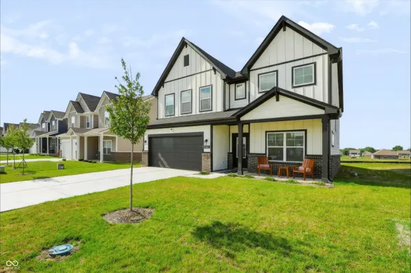 1392 Little Rodeo PL, Greenwood, IN 46143