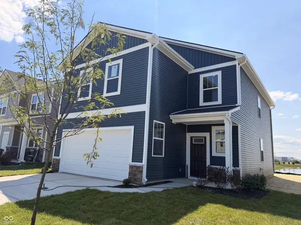 3828 Sterling DR, Whitestown, IN 46075