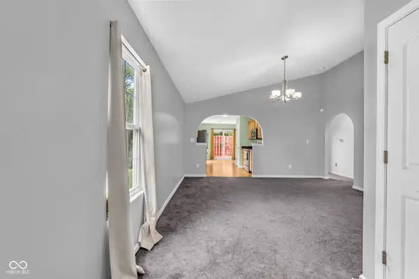 11412 Long Lake, Indianapolis, IN 46235
