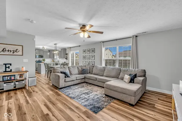 670 Albermarle DR, Pittsboro, IN 46167