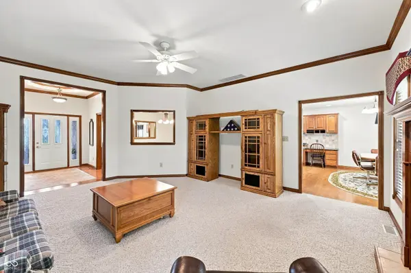 3753 S Cedar Creek LN, New Palestine, IN 46163