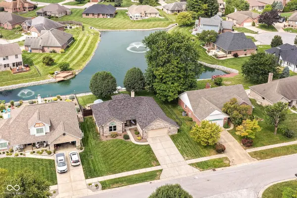 460 Hall DR, Greenwood, IN 46142