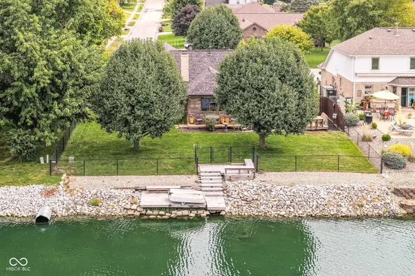 460 Hall DR, Greenwood, IN 46142