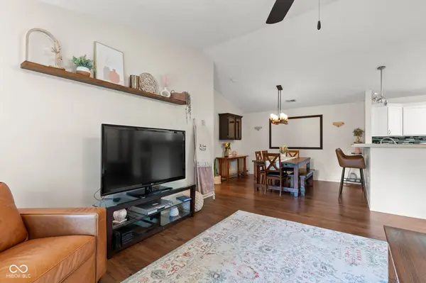 8950 Hunters Creek DR #208, Indianapolis, IN 46227