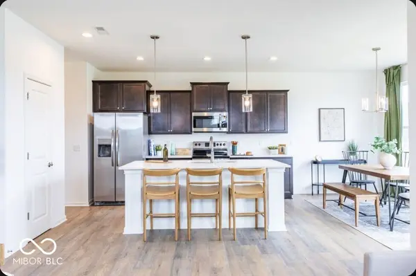 2193 Aviary LN, Danville, IN 46122