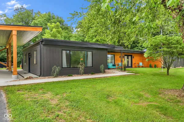 1319 Albin Pond RD, Greencastle, IN 46135