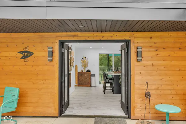 1319 Albin Pond RD, Greencastle, IN 46135