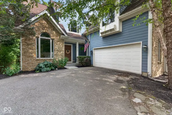 8125 Middle Bay LN, Indianapolis, IN 46236