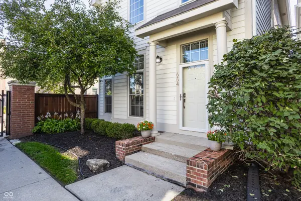 654 N Senate AVE, Indianapolis, IN 46202