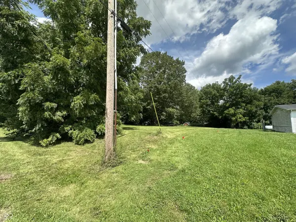 500 E 5th St At S Clinton, West Lebanon, IN 47991