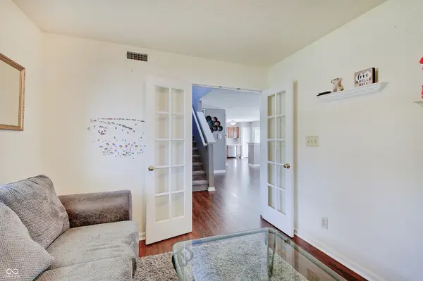 3164 Hemlock WAY, Indianapolis, IN 46203