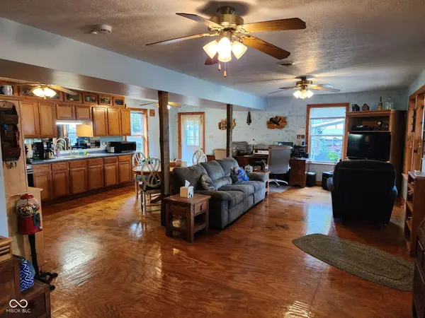 5175 Van Bibber Lake EST, Greencastle, IN 46135