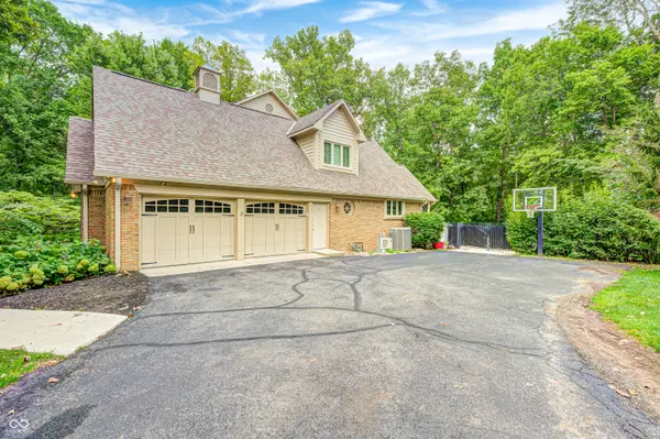 7555 Chablis CIR, Indianapolis, IN 46278