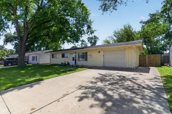 970 Hunter DR, Plainfield, IN 46168