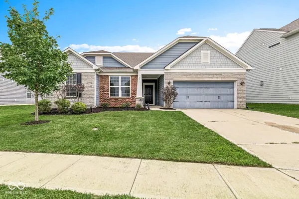 5719 Gateway East DR, Whitestown, IN 46075