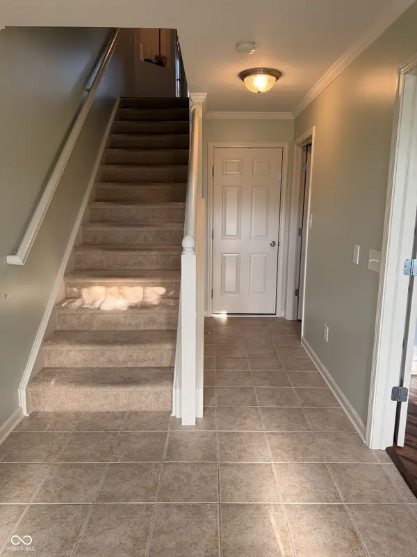 11900 Kelso DR #5, Zionsville, IN 46077