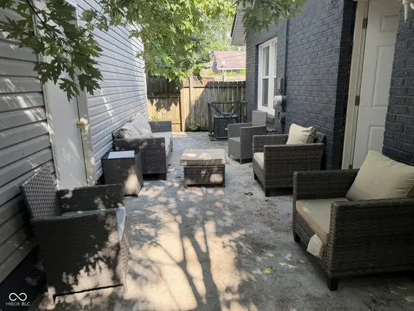 2432 Brookside Parkway North DR, Indianapolis, IN 46201