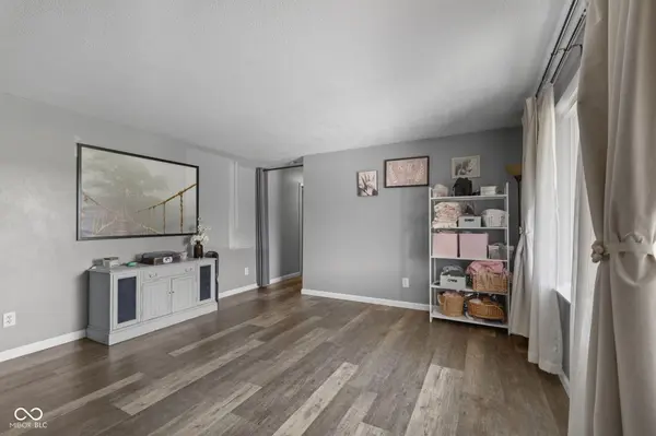 1128 E School ST, Anderson, IN 46012