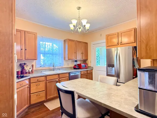 211 W Harrison ST, Darlington, IN 47940